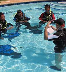 Tamarindo Discover Scuba Diving or PADI Refresher Course