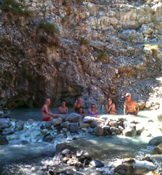 Caminata al Parque Nacional Rincón de la Vieja, Cascada & Aguas Termales