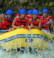 Excursión de Rafting en el Rio Sarapiqui Clase III-IV