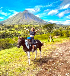 Excursión Todo Terreno en Arenal + Paseo en Caballo