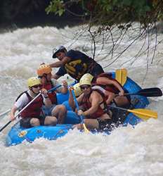 Excursión de Rafting en el Río Savegre (Clase II & III)