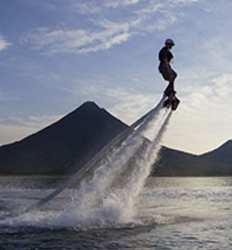 Flyboard Extremo en el Lago Arenal