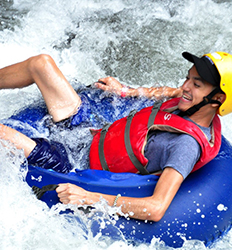 Aventura Flotante en el Río en Arenal + Paseo en Caballo