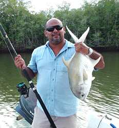 Pesca en el Manglar Damas en Manuel Antonio