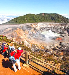 Volcán Poás + Jardines de la Cascada La Paz